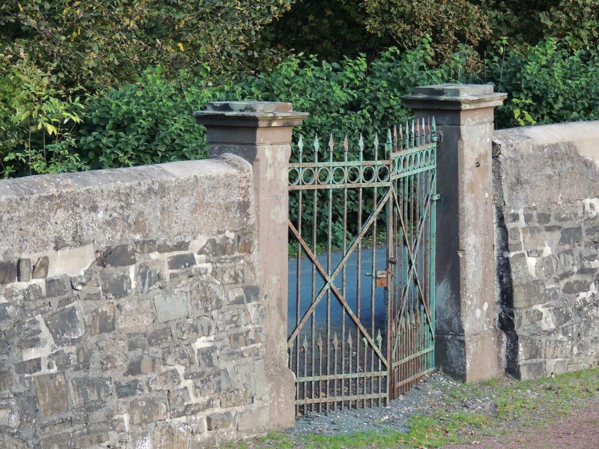 Schloss Wittgenstein Apartment บาด ลาสเฟอ ภายนอก รูปภาพ